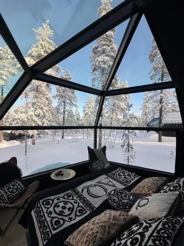 Aurora Queen Resort Igloos Resort in Lapland