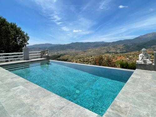 Casa Eden - Mountain View, Infinity Pool Boutique resort - Adults only Hotel in Sierra de las Nieves