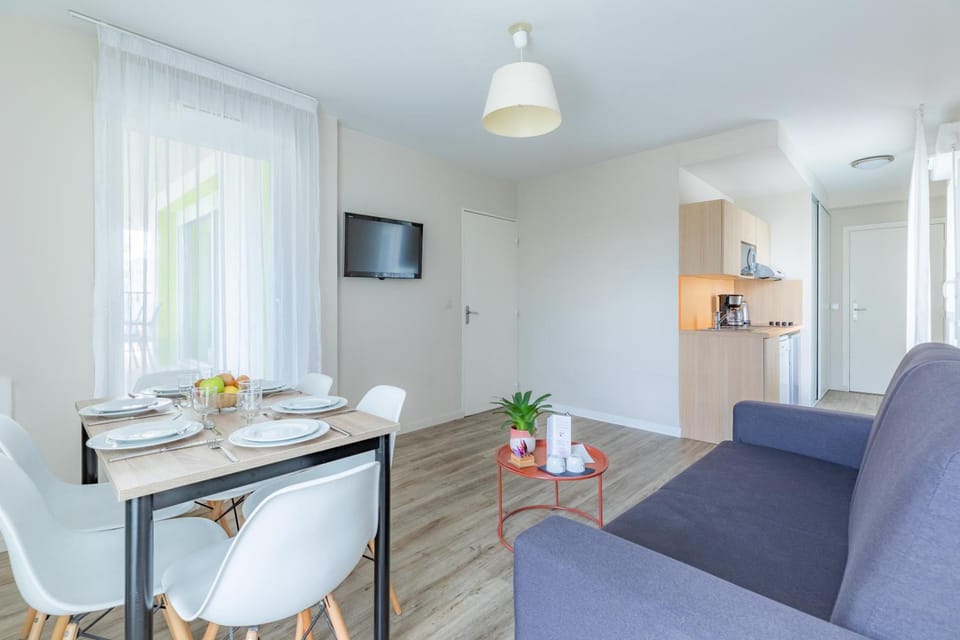 Appart'City Confort Tours Apartment hotel in Joué-lès-Tours