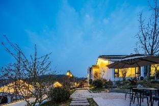 Floral Nanjing Bulao Village Yuanshe Homestay Hotel in Nanjing