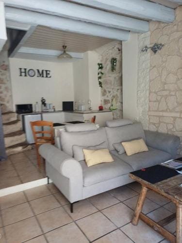 Maison avec jacuzzi Hotel in Provence-Alpes-Côte d'Azur