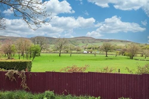 Cheshire Mews Hotel in Castleton