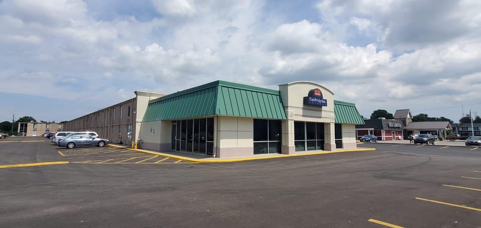 FairBridge Inn Express Indianapolis South Hotel in Perry Township