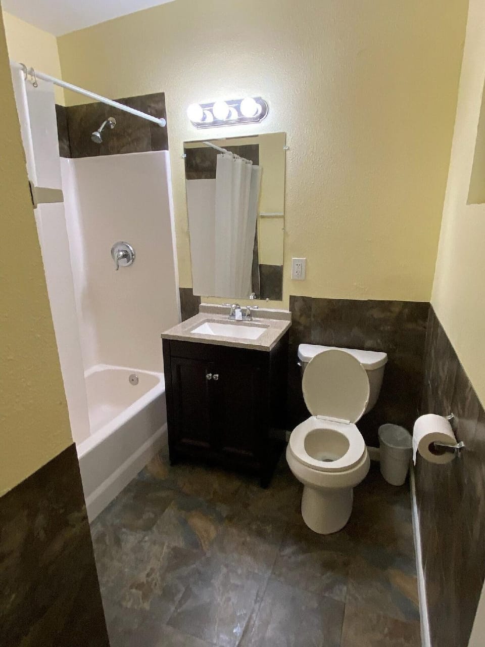 Europa Inn and Suites Hotel in Desert Hot Springs