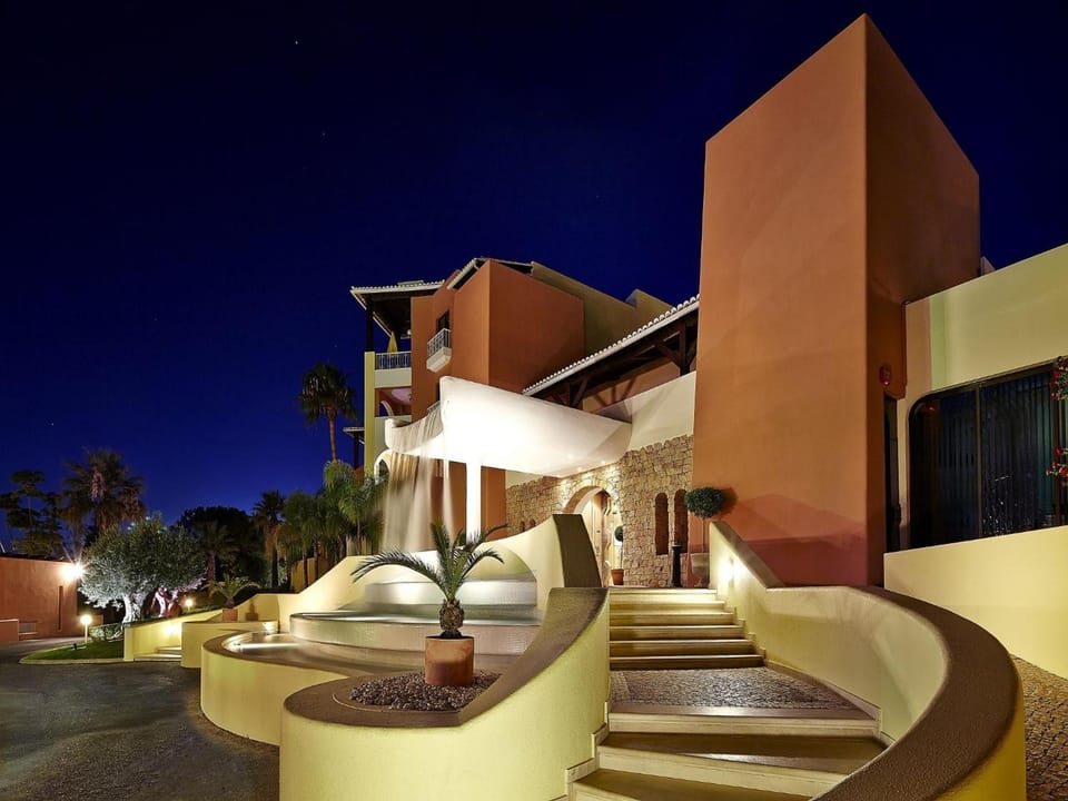 Four Seasons Vilamoura Hotel Resort in Quarteira