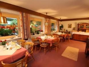 Gastehaus Schmid Hotel in Oberstdorf