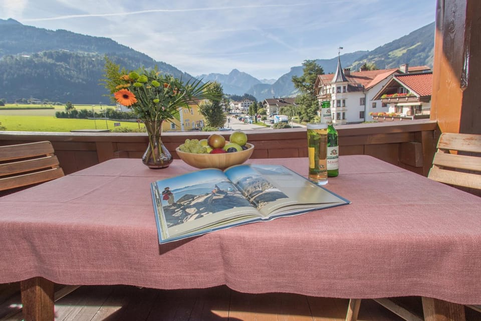Appartement Schneeberger Hotel in Zell am Ziller