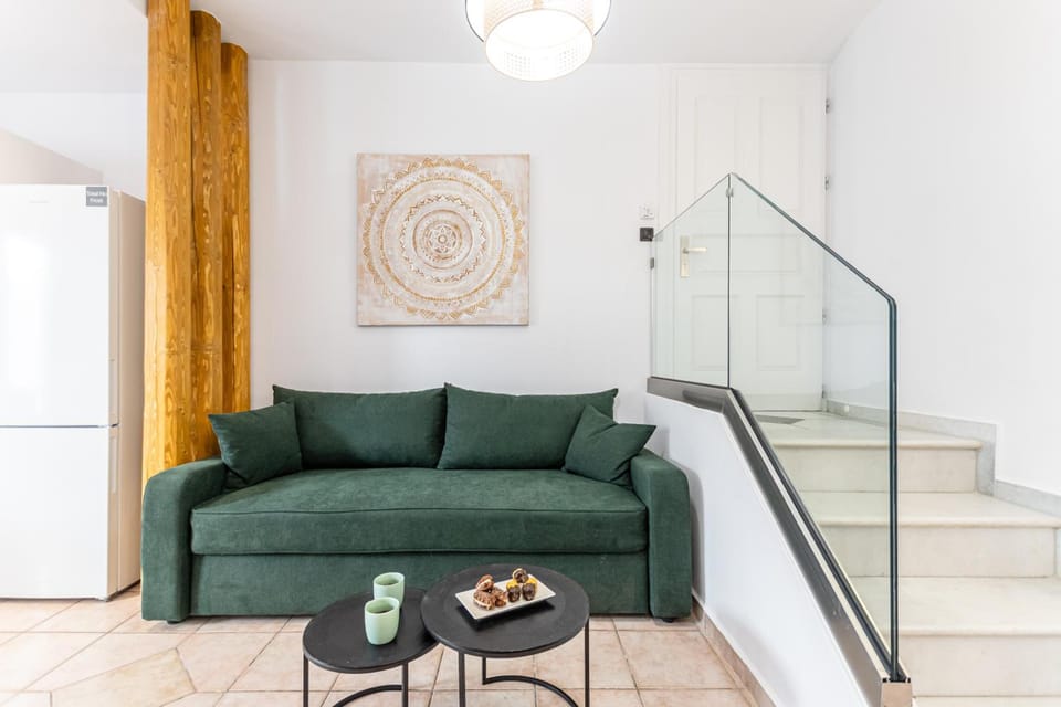 Golden Bay Apartment hotel in Agios Prokopios