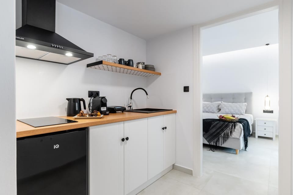 Golden Bay Apartment hotel in Agios Prokopios