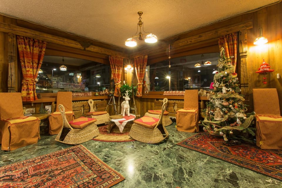 Apartments Suites LAC BLEU Hotel in Valtournenche