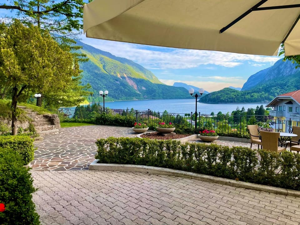 Hotel Miralago Wellness - Adults Only Hotel in Molveno