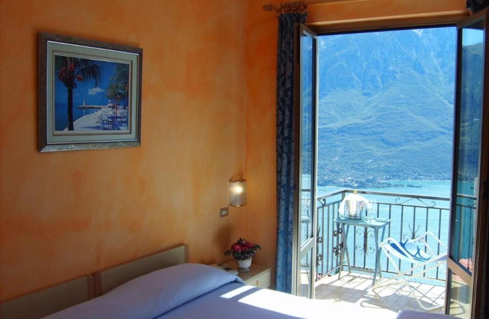 Hotel Panorama e Residence Hotel in Tignale