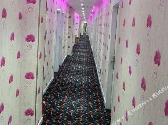 Hushangyuan Theme Hostel Hotel in Shanghai