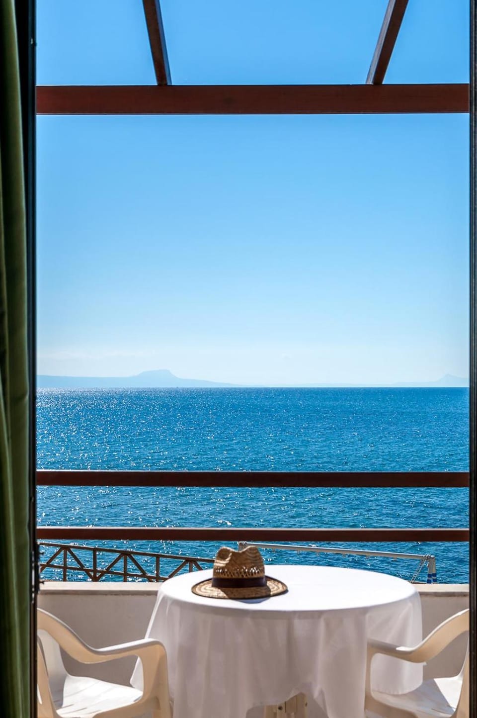 Alkionis Beach Hotel Apartments Hotel in Crete