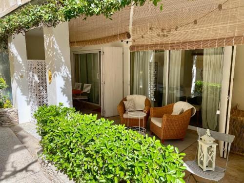Villa Velleron - Bed and Breakfast Hotel in Le Thor