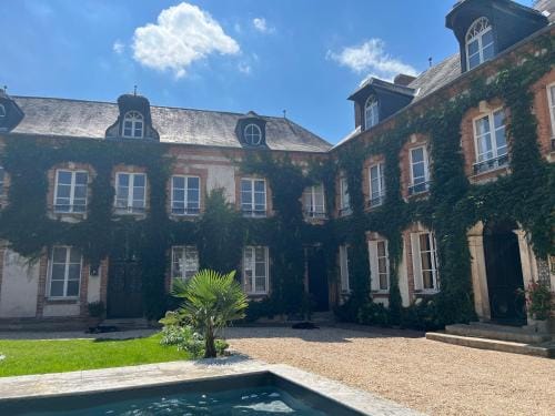 Maison d'hotes l'Evidence Hotel in Normandy