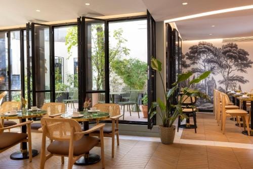 Hotel La Canopee Hotel in Paris