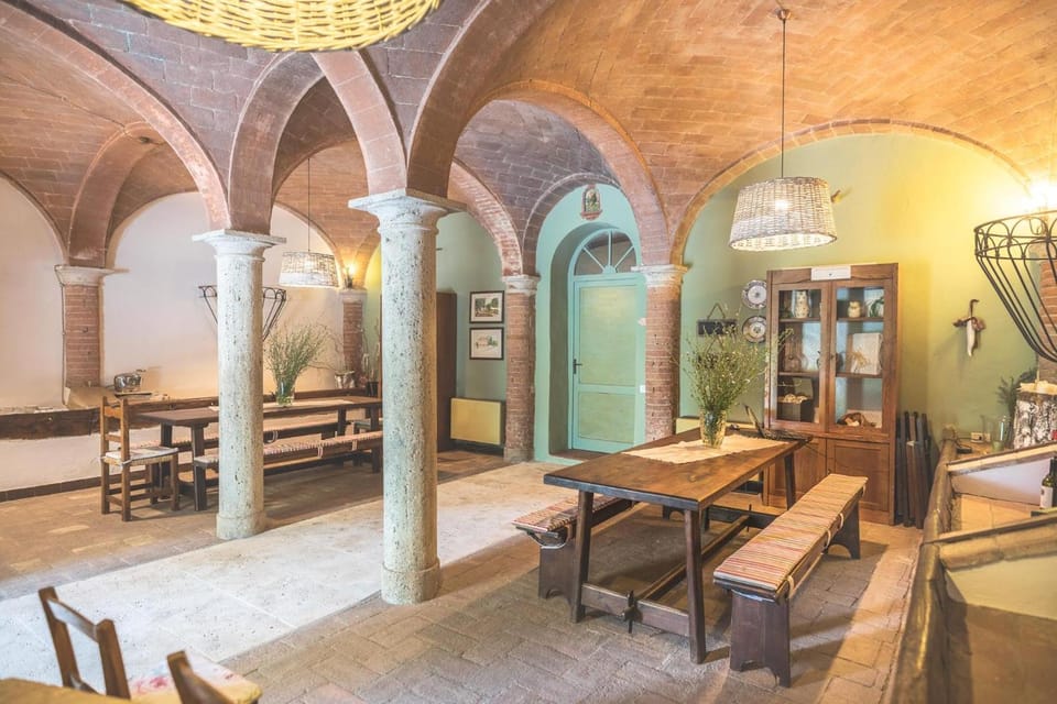 Agriturismo diffuso Tenuta Armaiolo - widespread farmhouse Hotel in Tuscany