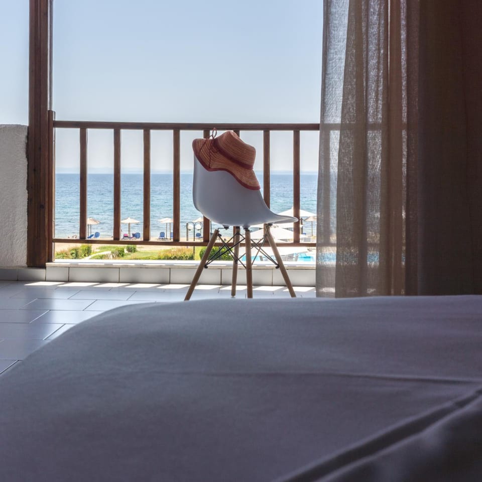 Alkinoos Beach Hotel Hotel in Halkidiki