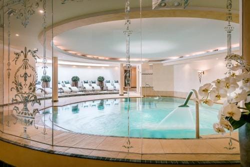 Hotel Auenhof Hotel in Lech