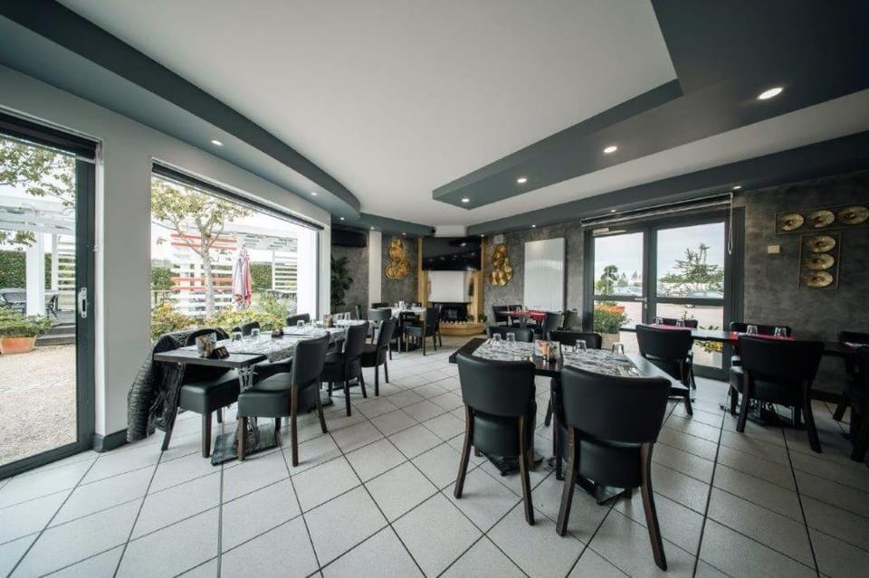 Brit Hotel La Bonne Etape Hotel in Normandy