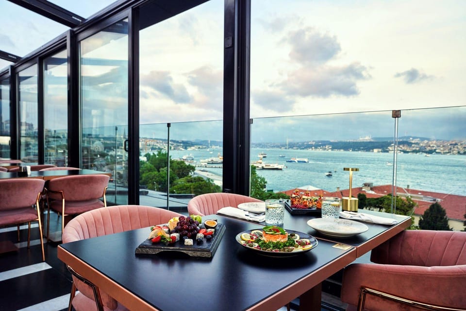 Metropolitan Hotels Bosphorus - Special Class Hotel in Istanbul