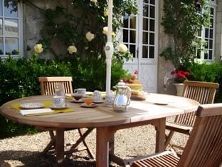 Chateau de Sarceaux Hotel in Normandy