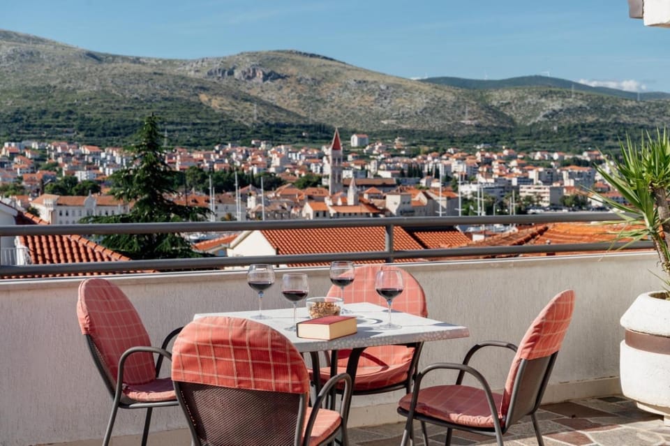 Apartments Kudelik Hotel in Trogir