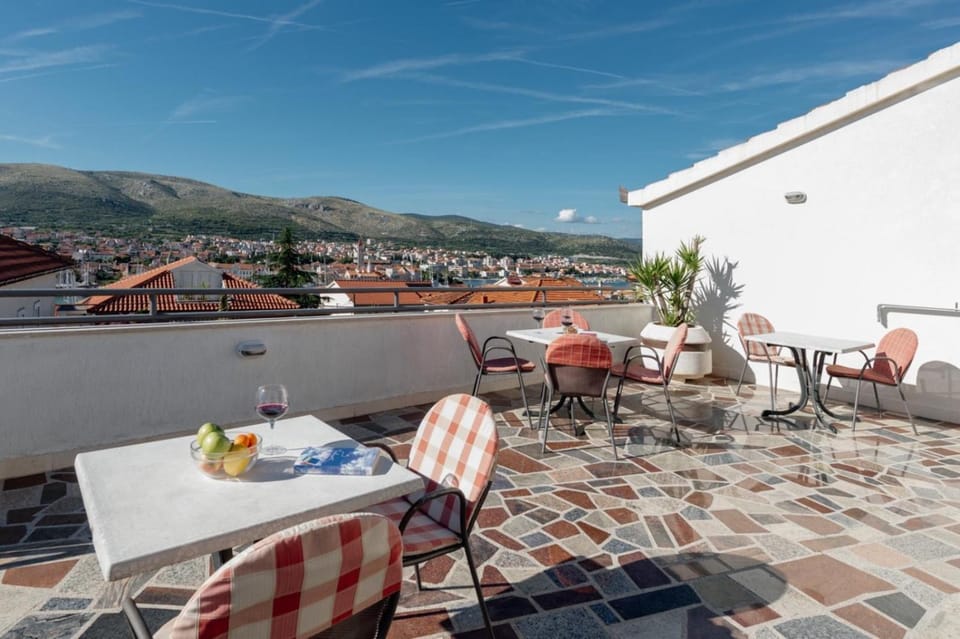 Apartments Kudelik Hotel in Trogir