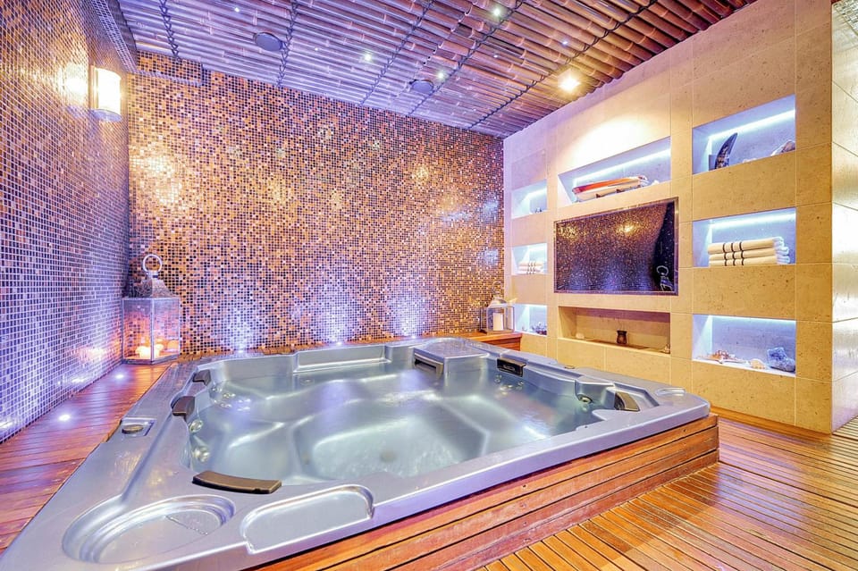 Hot tub