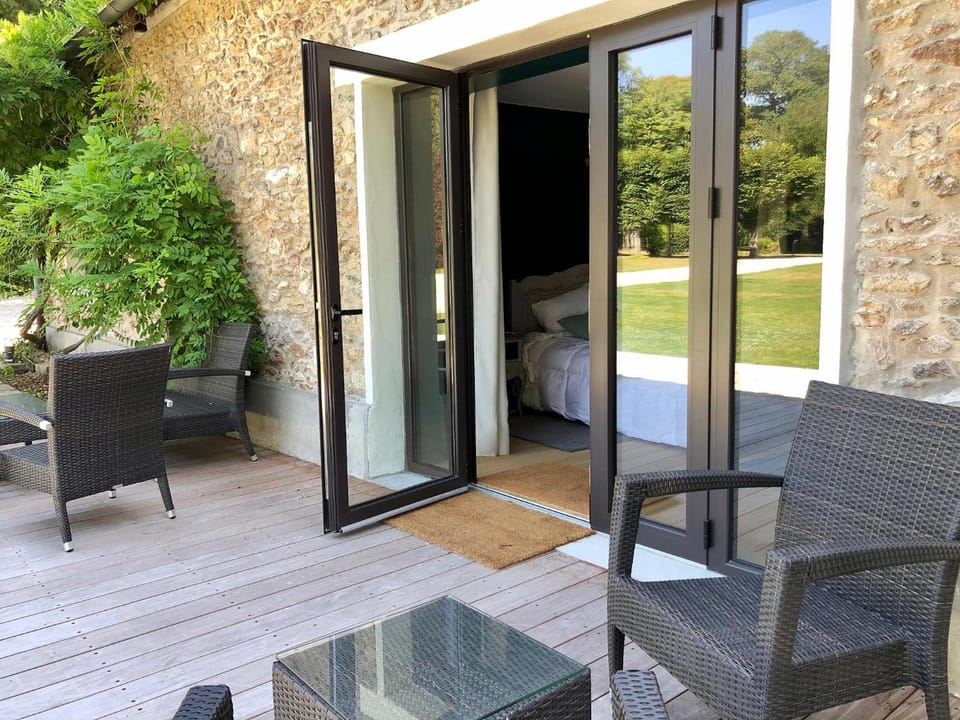Le Prieure de Bazainville Hotel in Île-de-France
