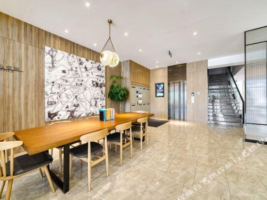 Hanting Hotel (Fuyang Silver Lake Jiulong Avenue) Hotel in Hangzhou