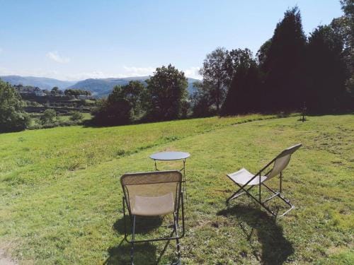 Maison d'Hotes La Grange Hotel in Auvergne-Rhône-Alpes