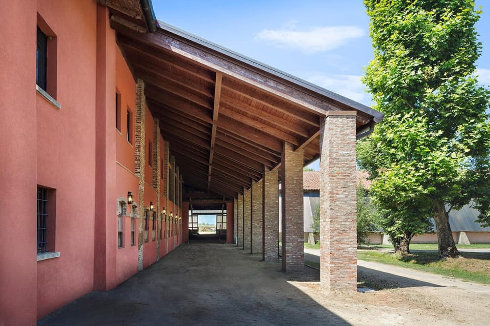 SCUDERIA LA COLOMBERA Hostel in Lombardy