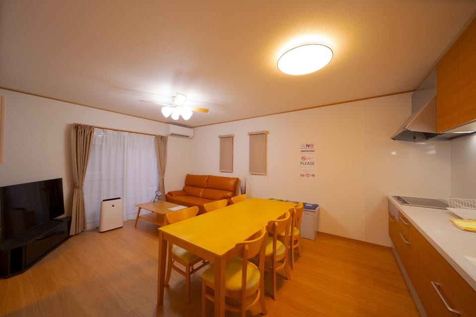 Takanoya Tsuki Hotel in Japan