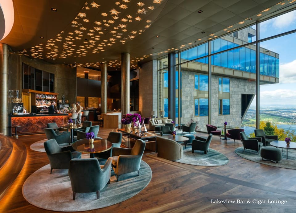 Bar/lounge