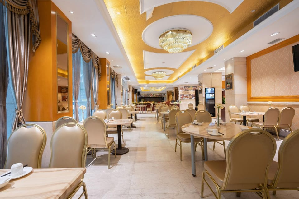 Vienna International Hotel Guangzhou Railway Station Sanyuanli Metro Station Hotel in Guangzhou