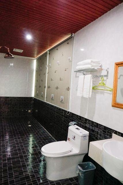 Haikou V8 time Inn Hotel in Hainan