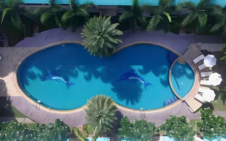 The Green Beach Resort Resort in Prachuap Khiri Khan, Thailand