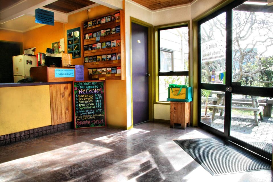 Tasman Bay Backpackers Hostel in Nelson