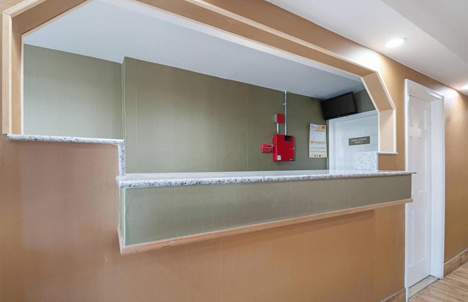 Quality Inn Near Pimlico Racetrack Hotel in Baltimore