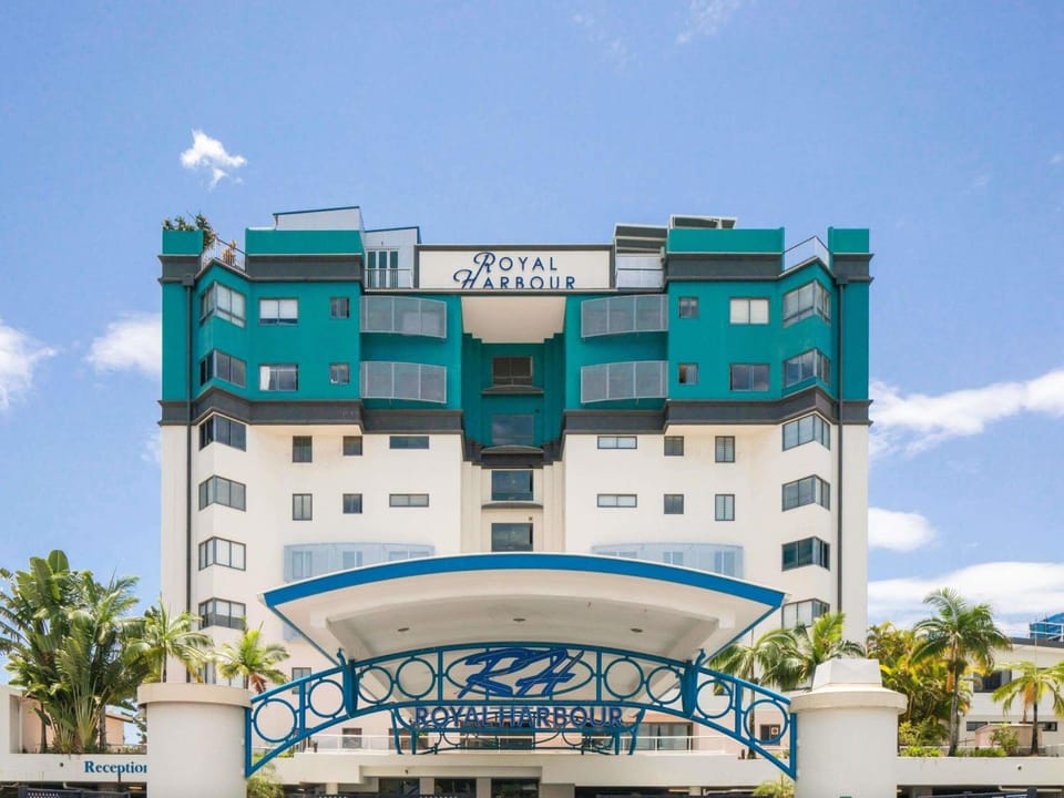 BreakFree Royal Harbour Cairns Hotel in Cairns