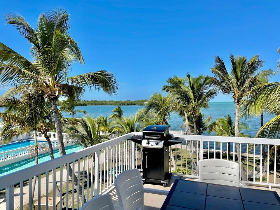 Gulf View Waterfront Resort Hotel in Marathon