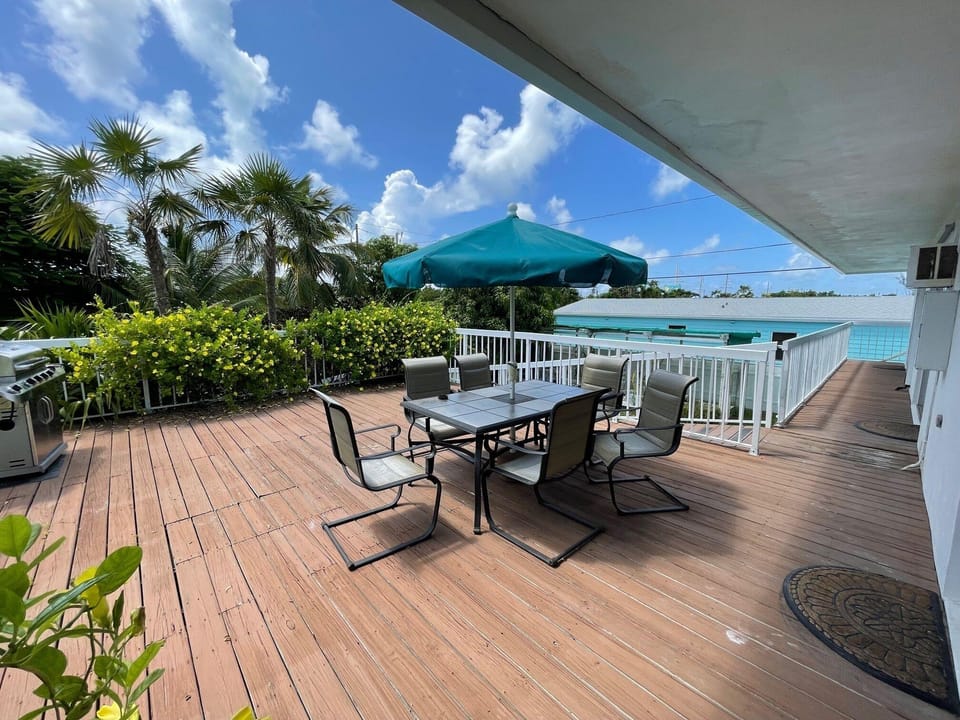 Gulf View Waterfront Resort Hotel in Marathon