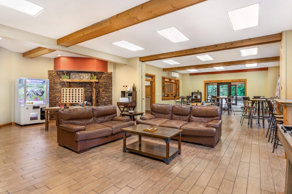 Hilton Vacation Club MountainLoft Gatlinburg Hotel in Gatlinburg