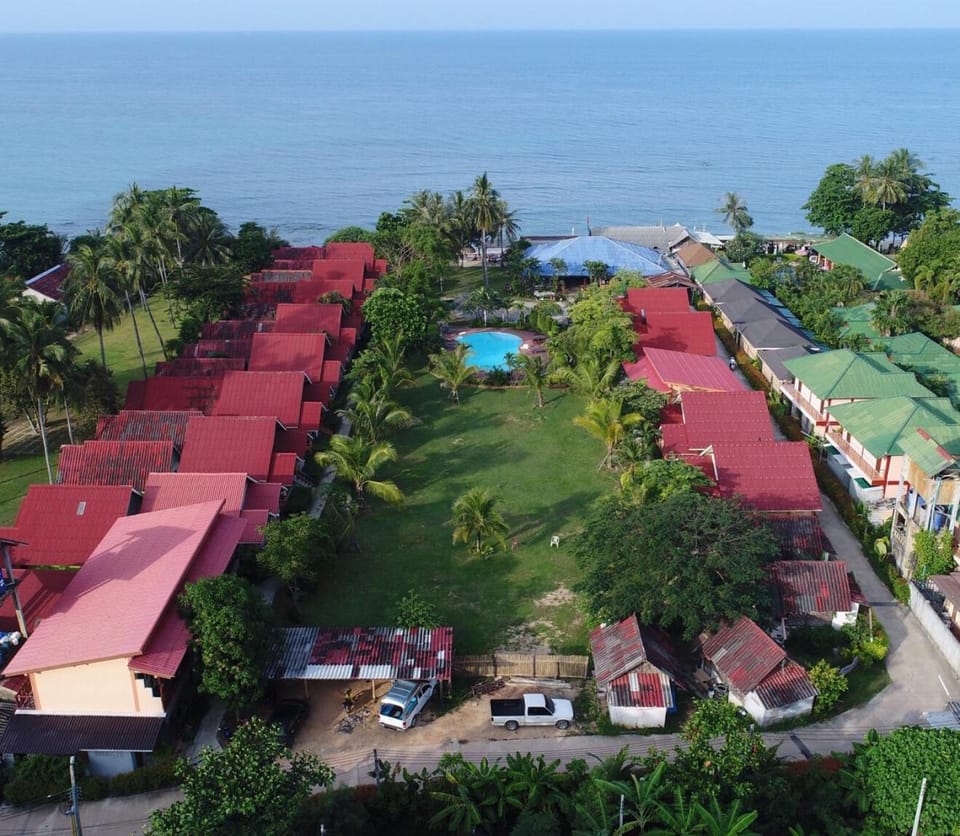 Lanta Emerald Bungalow Hotel in Sala Dan