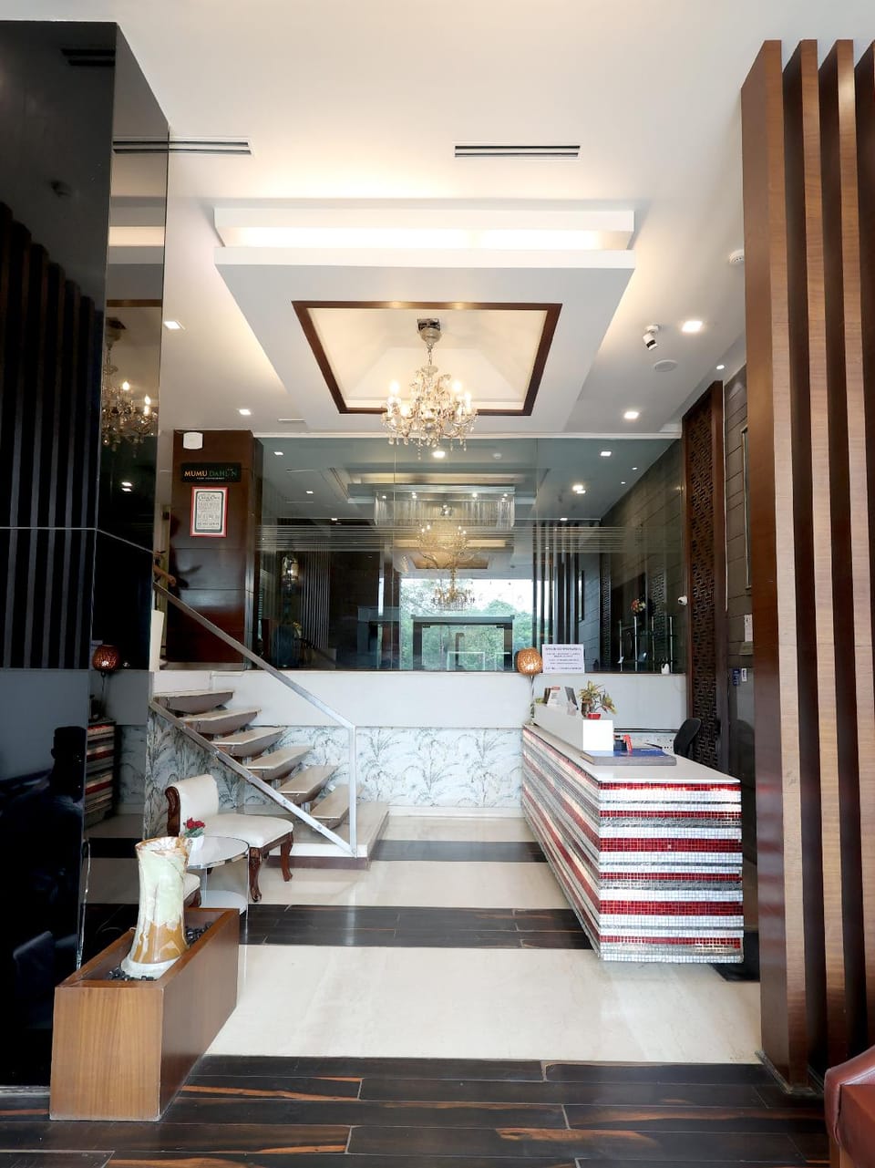 Nanee Suite Hotel in Noida