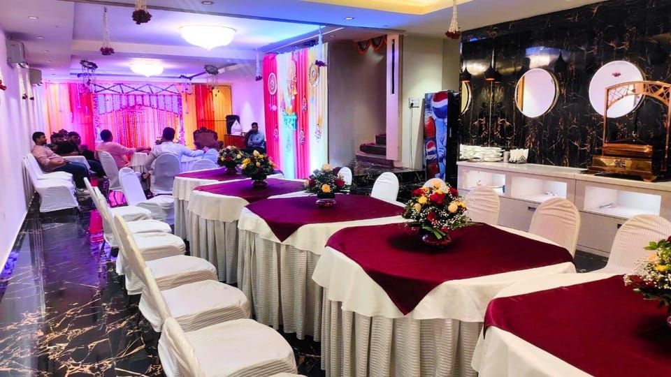 Hotel Emarald Hotel in New Delhi