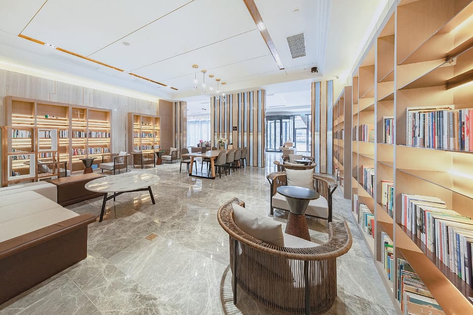 Atour Hotel Wuhan International Plaza Tongji Medical College Hotel in Wuhan