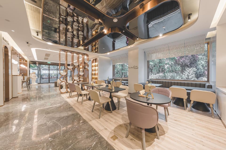 Atour Light Hotel Nanjing Confucius Temple Zhonghuamen Metro Station Hotel in Nanjing